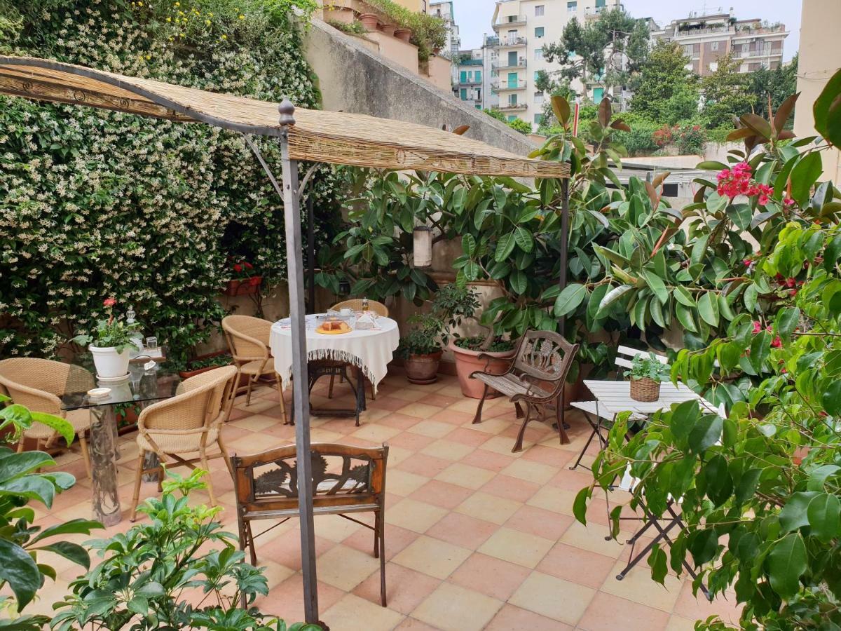 B&B Michelangelo Неаполь Екстер'єр фото